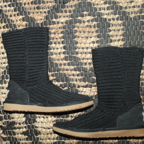 Black UGG Cardy Knit Short Boot Booties - Picture 5 of 10